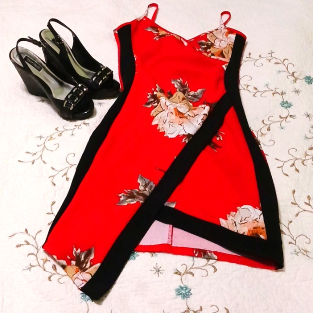 Almost Famous Mini Bodycon Floral Print Dress Size Small